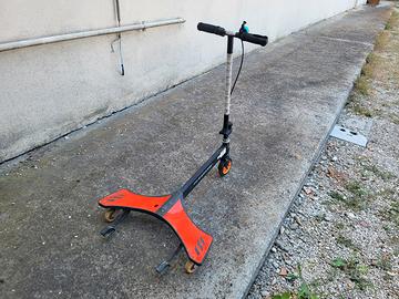 Monopattino tre ruote