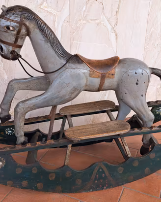 cavallo a dondolo primi 900