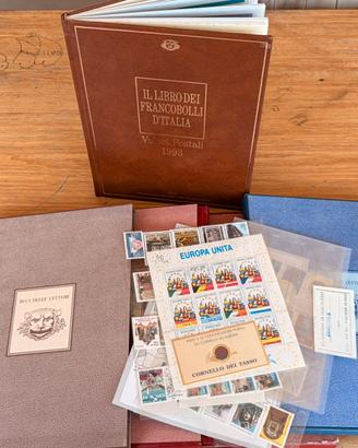 Quatro volumi libri francobolli