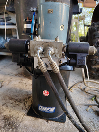 Pompa idraulica con pistone 12v