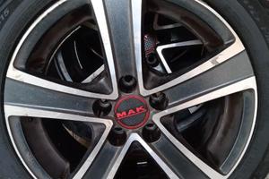 4 cerchi in lega Mak a 5 bulloni con gomme estive