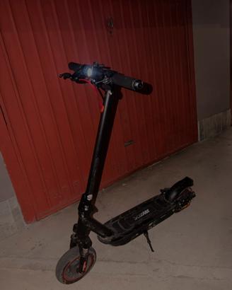 Monopattino elettrico iscooter i10