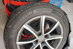 Cerchi MAK da 16' e gomme MICHELIN (85%)