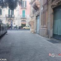 Pressi Duomo, Bottega con cantinato annesso