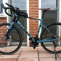 Bici Cube nuroad race gravel