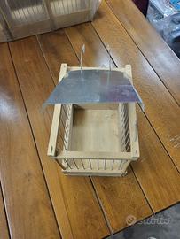 Nidi o bagnetti per canarini cardellini