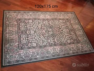 Stock 5 Tappeti Vari Stili e Dimensioni