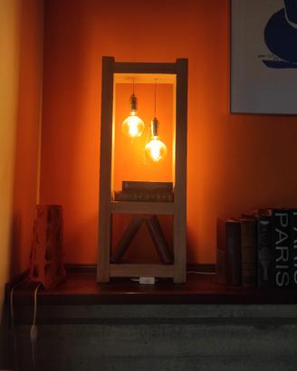 lampada/libreria di design in legno 