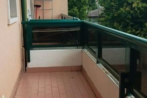 Mira mini immerso nel verde