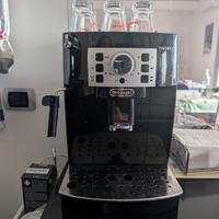 Macchina caffe' DeLonghi Magnifica S