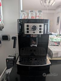Macchina caffe' DeLonghi Magnifica S