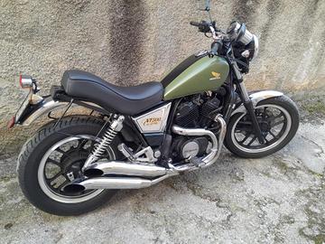 HONDA VT 500 CUSTOM