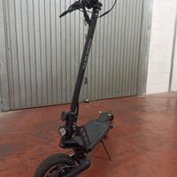Monopattino - Scooter Elettrico - KUGOO G2 PRO