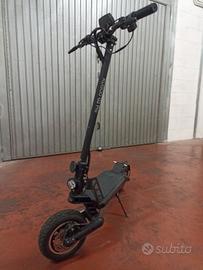 Monopattino - Scooter Elettrico - KUGOO G2 PRO