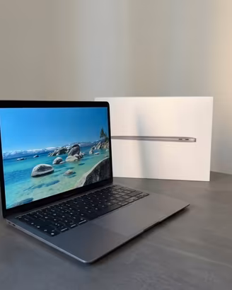 Macbook Air 13” M1 8-Core 8GB RAM