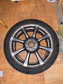 Cerchi In Lega DellAbarth con le gomme 4 stagioni