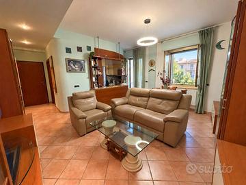 Appartamento di 90 m² con 5 locali a La Spezia
