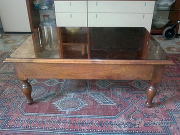 Tavolino d'antiquariato