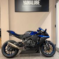 Yamaha YZF R1
