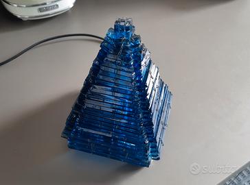 Lamapada piramide vetro blu