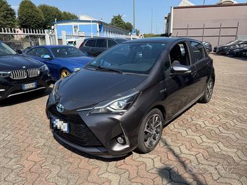 TOYOTA Yaris 1.5 Hybrid 5 porte Style TETTO PANO