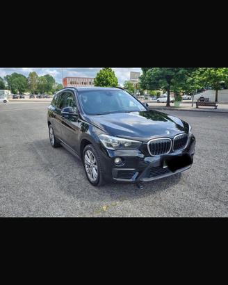 BMW x1 sDrive advantage TETTO PANORAMICO APRIBILE