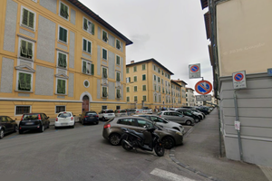 Bilocale con balcone e cantina a Firenze