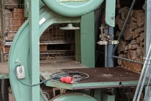 Bindella per tagliare la legna a 380 w