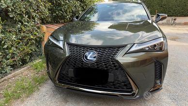 Lexus UX 250h