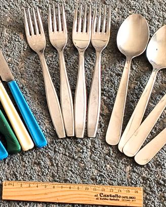 Set posate 4 persone colorate