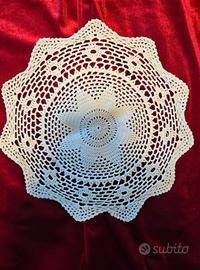 Centrino vintage a l'uncinetto 