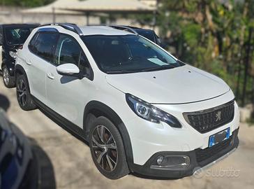 Peugeot 2008 BlueHDi 120 S&S Allure