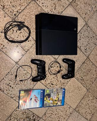 Ps4 con joypad e giochi
