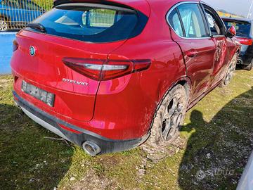 Alfa Romeo Stelvio 2.2 diesel Q4 per ricambi (2A)