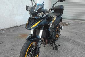 QJ SRT 900SX