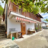 VILLA SINGOLA A ALBUGNANO