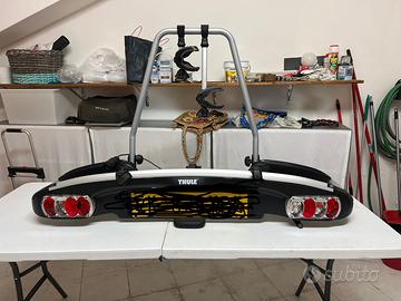 Porta biciclette per gancio traino