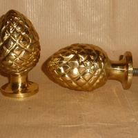 Coppia pigne ottone d.42mm x letto ringhiera tenda