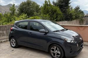 Hyundai i10 benzina