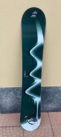 Tavola snowboard e attacchi Burton