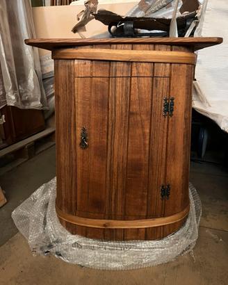 Botte portabottiglie e porta tv