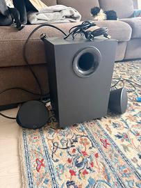 Sistema audio Logitech 2.1 con subwoofer e 2 casse