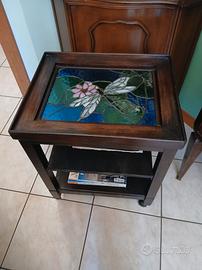 tavolino con vetro Tiffany artigianale 