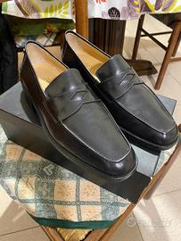 Scarpa uomo mocassino