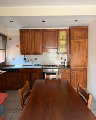 Cucina legno massello d'olmo artgianala