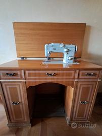 Macchina da cucire elettrica Pfaff 260 con mobile