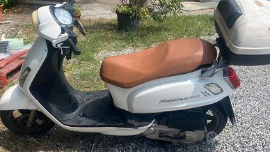 Scooter SYM Fiddle 150