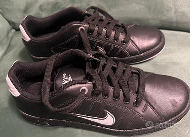 Nike Court Tradition