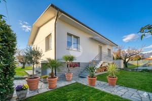 VILLA SINGOLA A GIAVENO