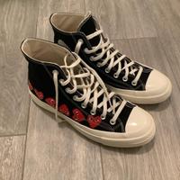 Converse nere cuori rossi, perfette